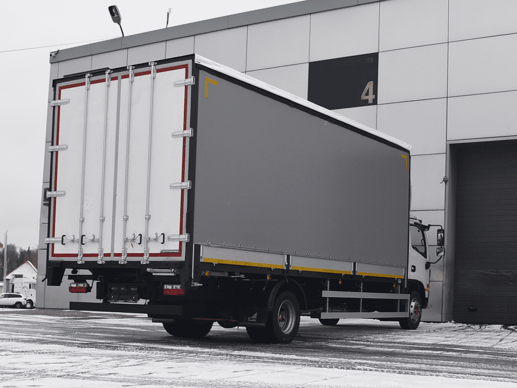 Бортовой тентованный фургон с шторой DongFeng C120L